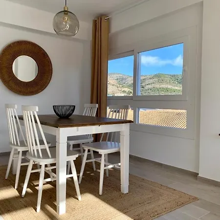 Korinto 8 Benicassim